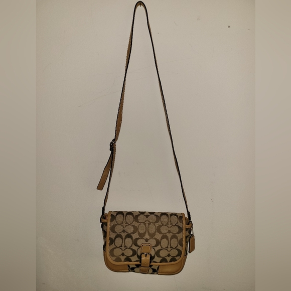 Coach Hadley Signature Field Bag (Style #F30601). - Picture 2 of 12